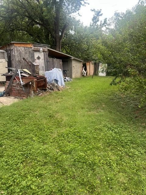 1127  Mark St  #D photo 3