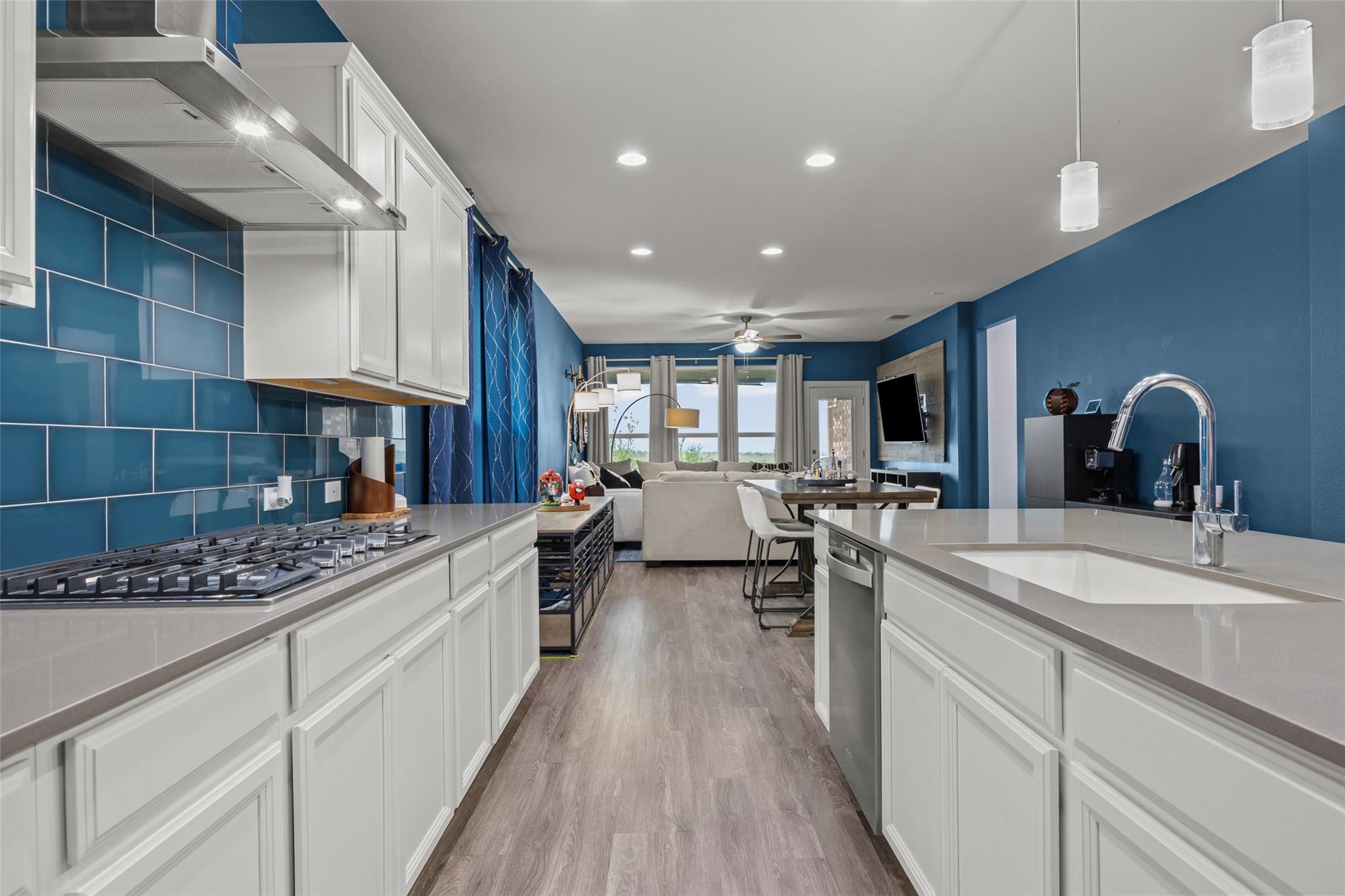 400  Bayberry Cir photo 5