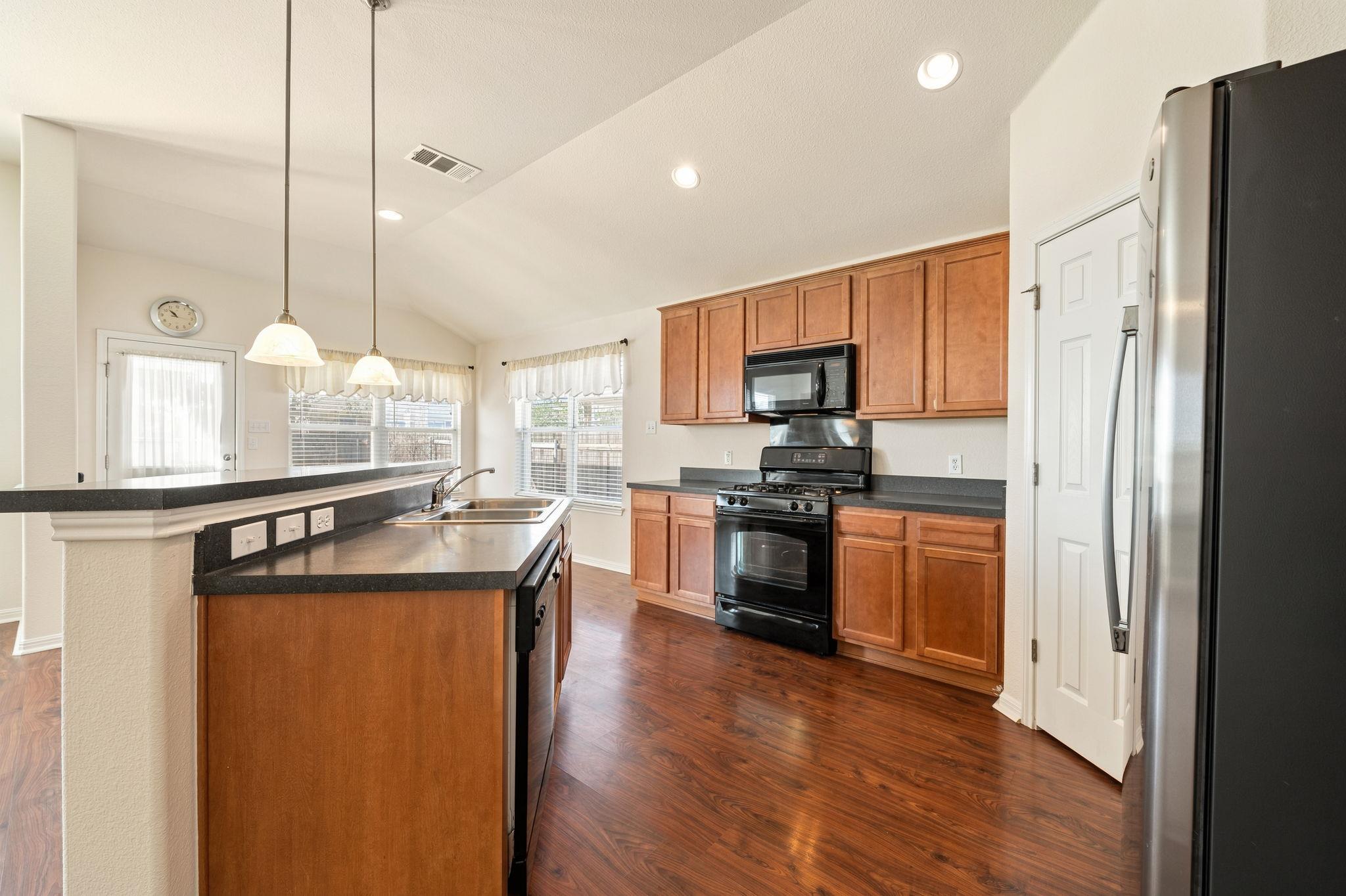 1401  Muddy Waters Dr photo 2