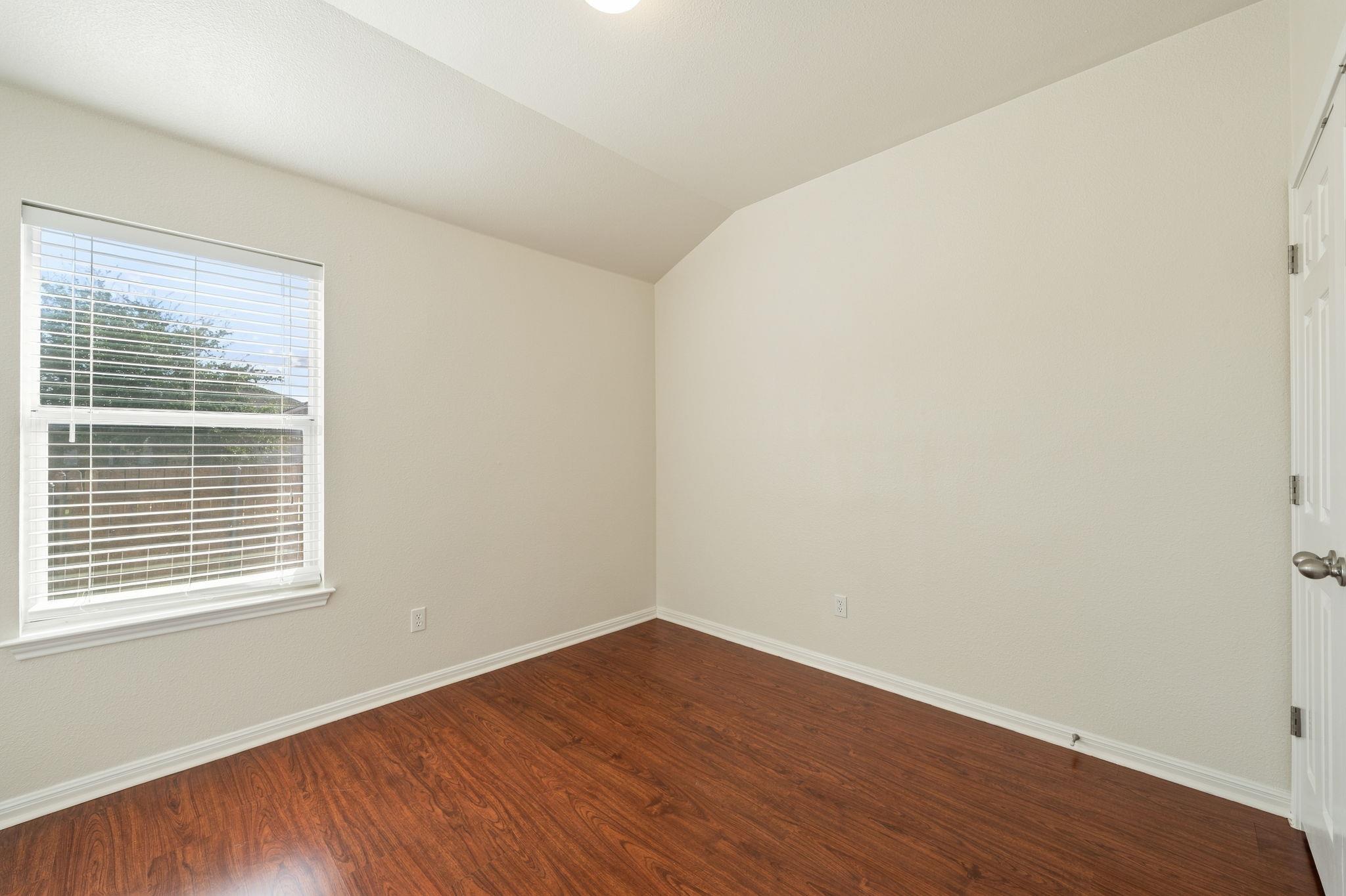 1401  Muddy Waters Dr photo 3